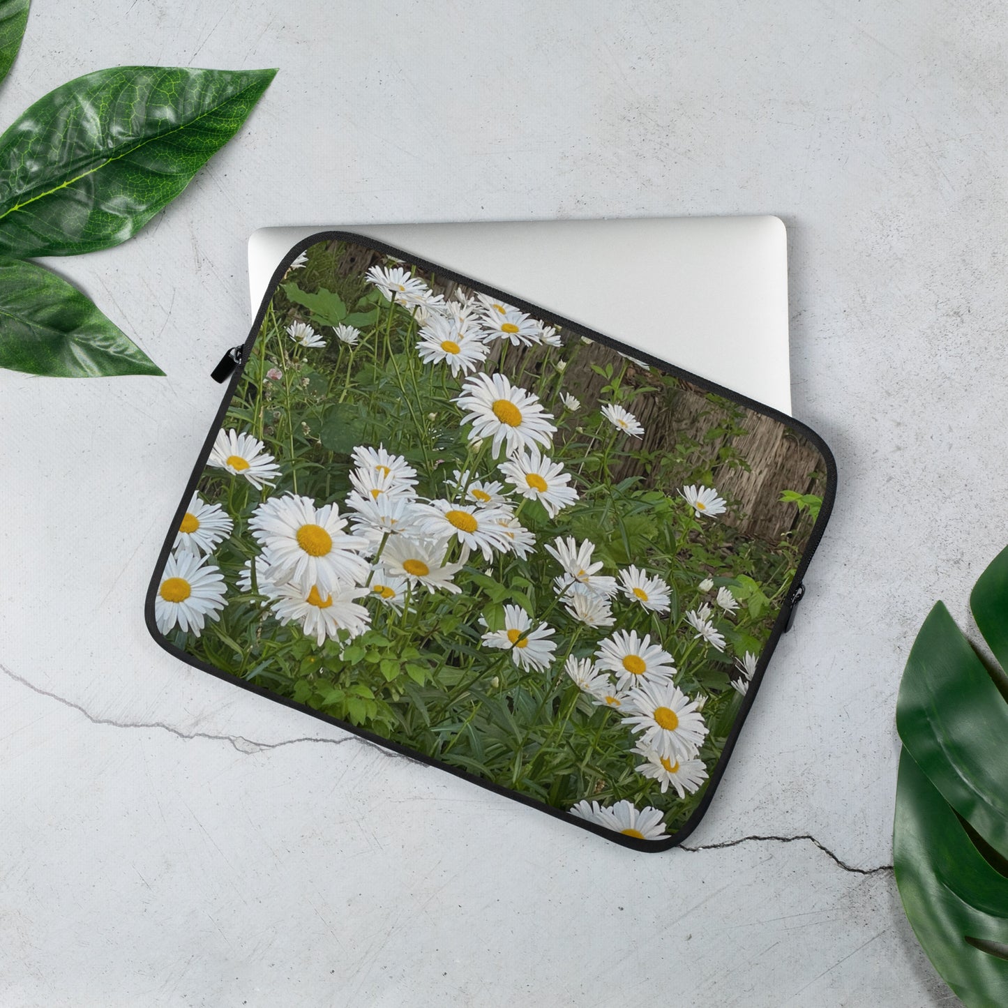 Real Golf Daisies Laptop Sleeve